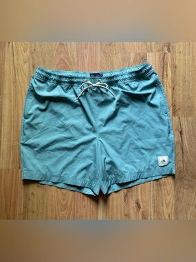 Pendleton Hydromorph Mens L Swim Trunks Green UPF 50 Hydroliner